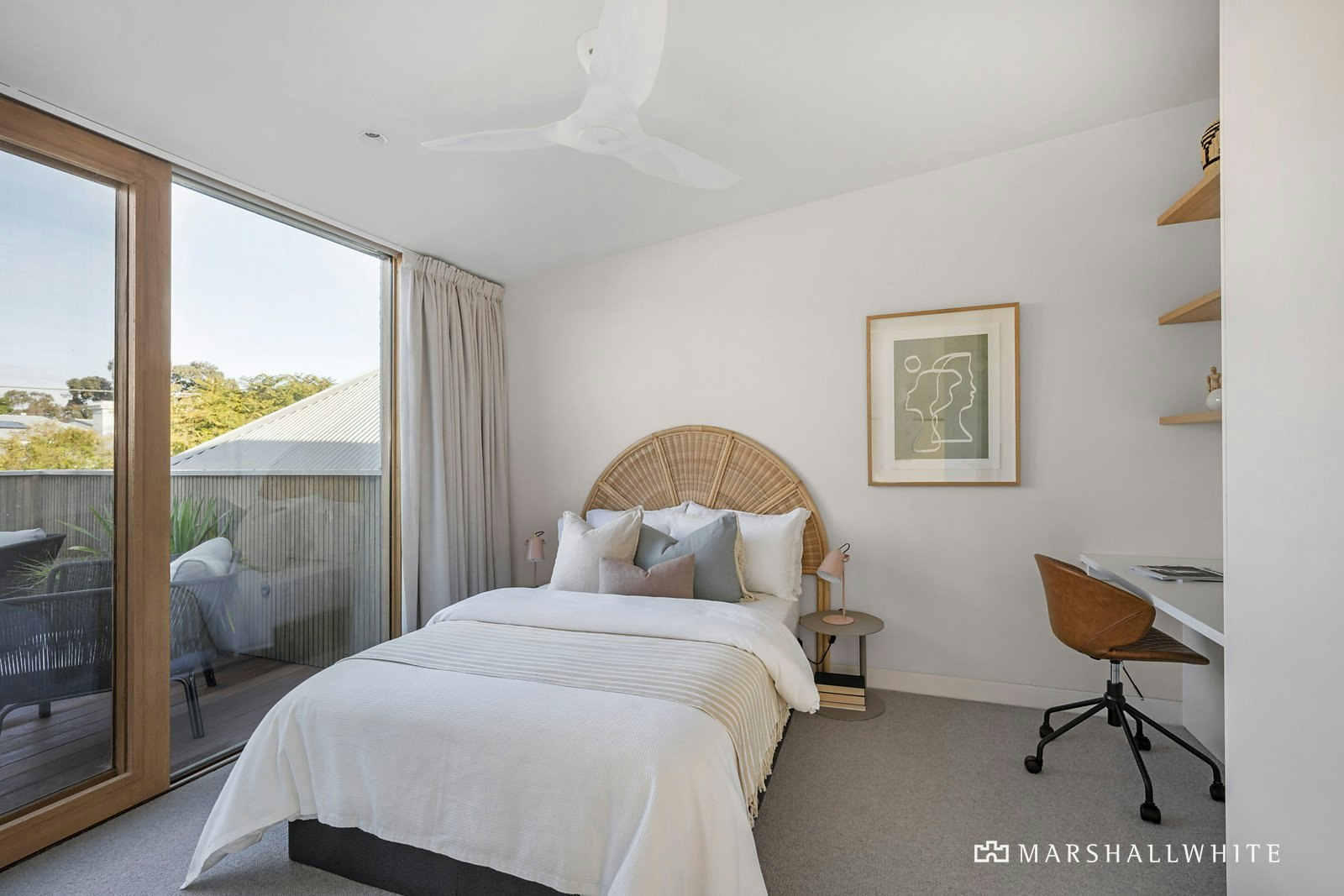 12 Young Street, Albert Park, VIC