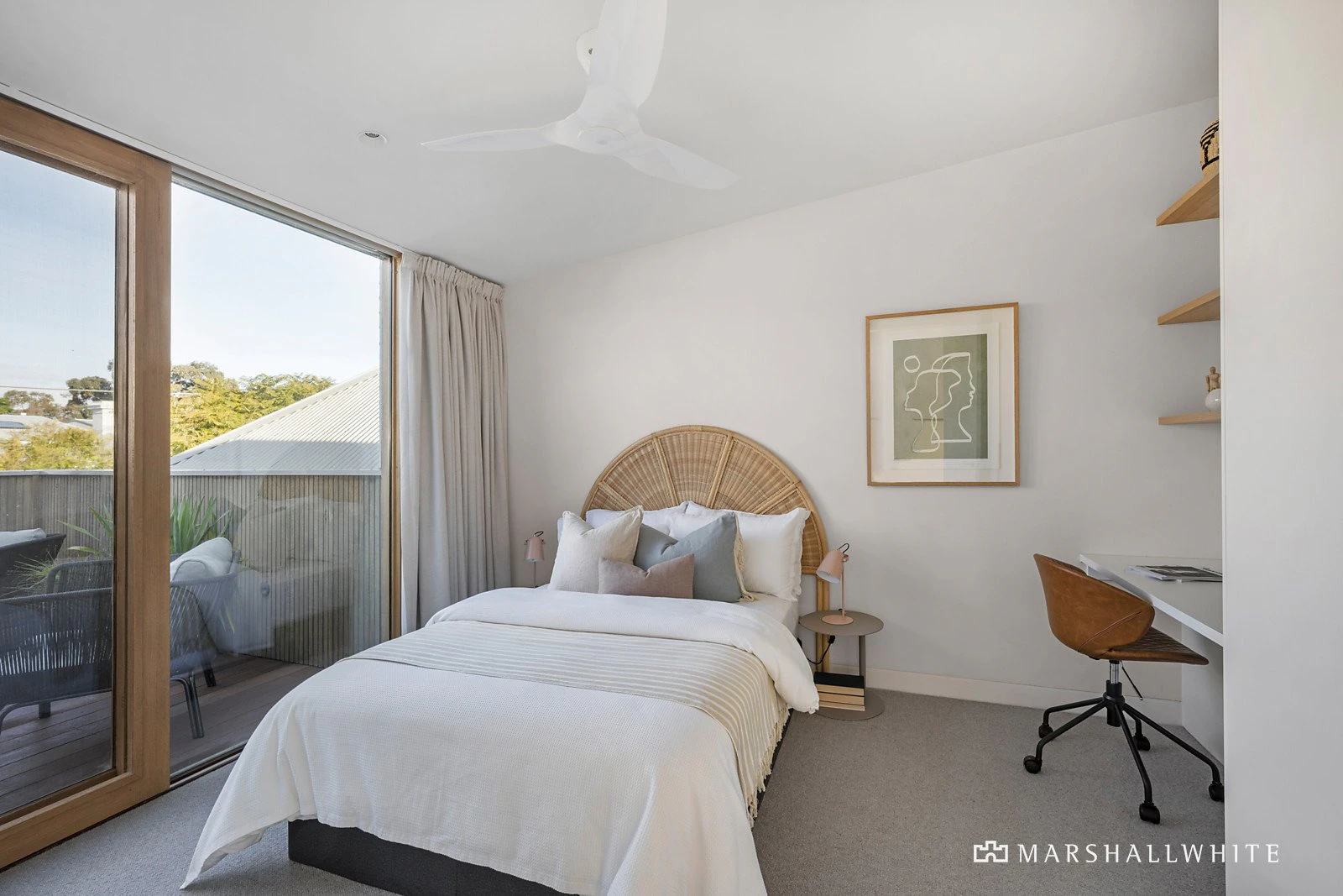 12 Young Street, Albert Park, VIC