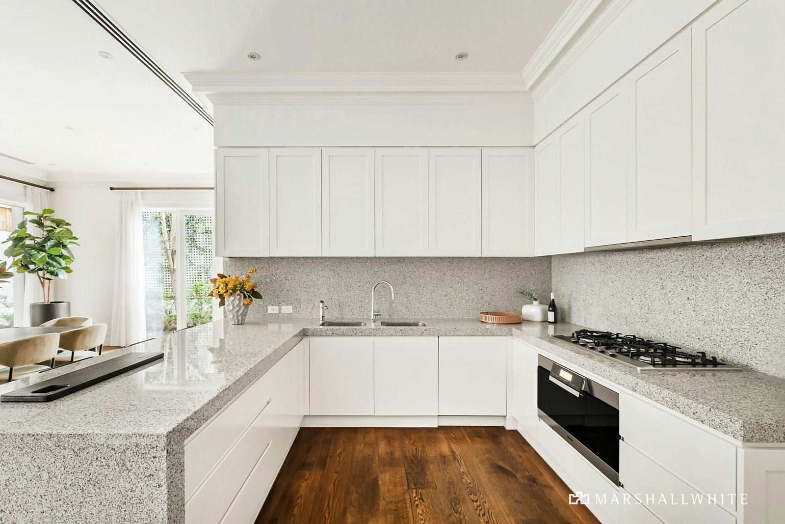 2/82 Mathoura Road, Toorak, VIC