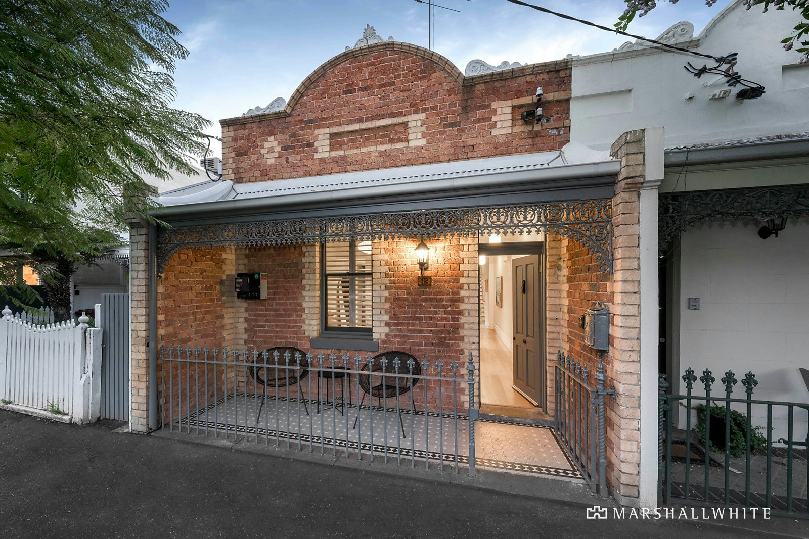 12 Young Street, Albert Park, VIC