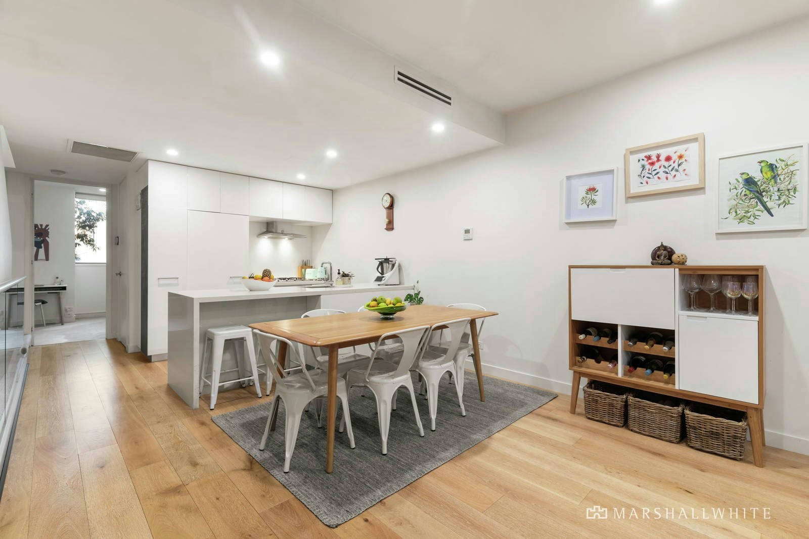 18 Norfolk Place, Malvern, VIC