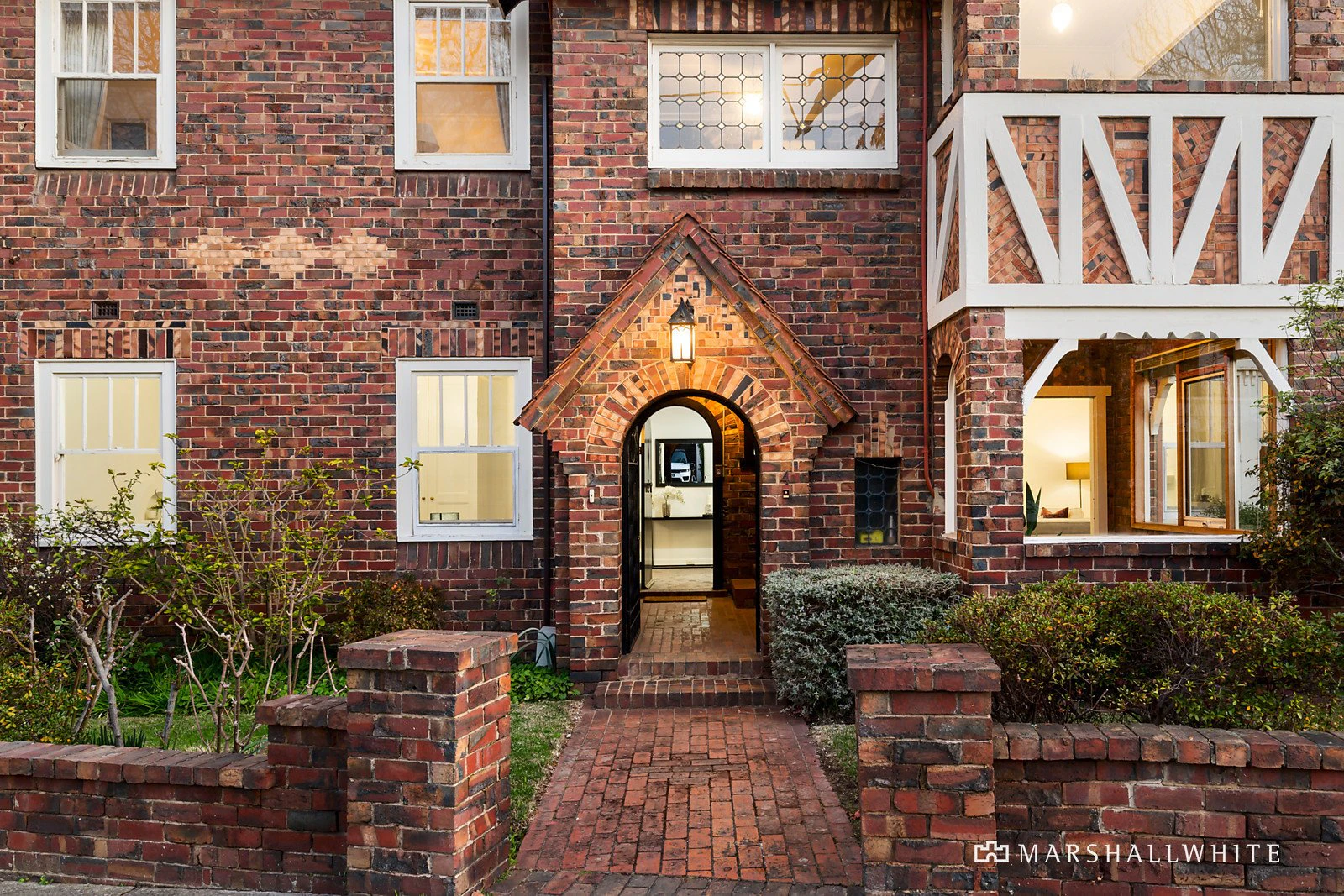 2/358 Glenferrie Road, Malvern, VIC