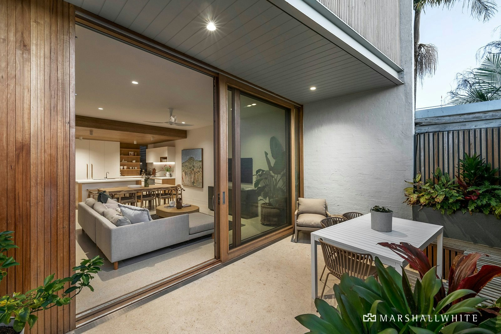 12 Young Street, Albert Park, VIC