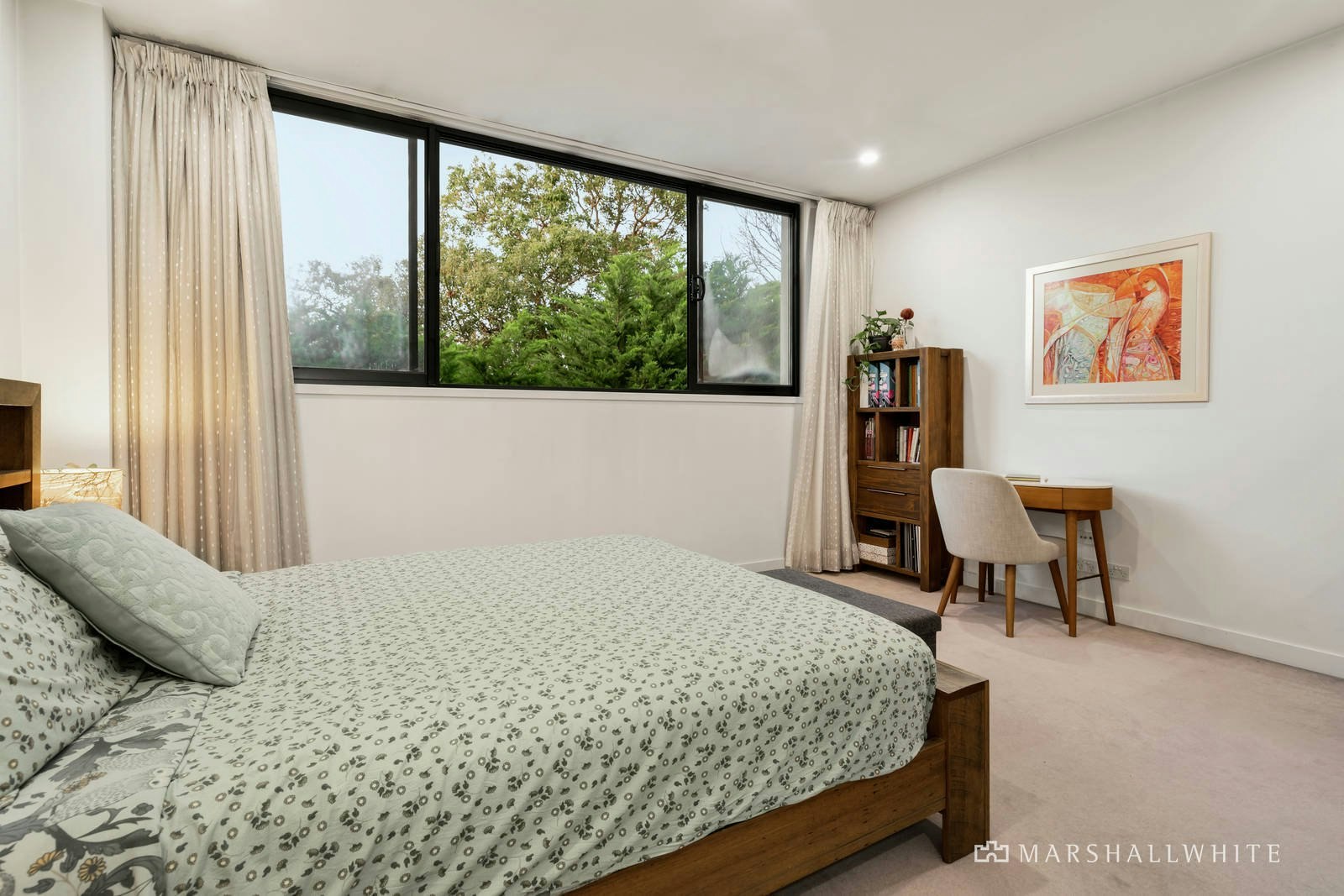 18 Norfolk Place, Malvern, VIC