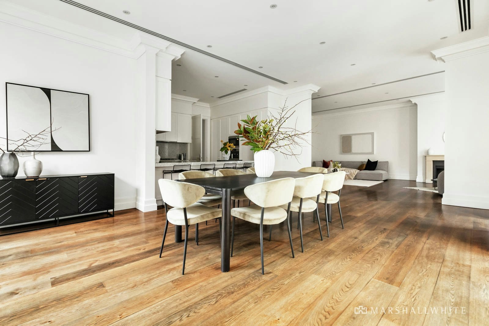 2/82 Mathoura Road, Toorak, VIC