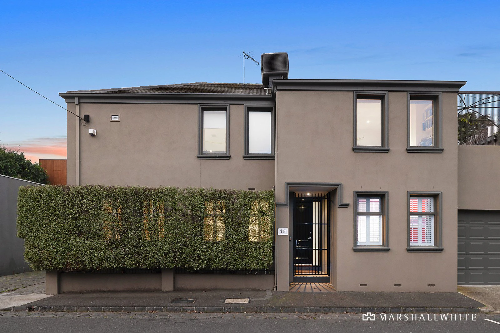 19 Park Lane, St Kilda West, VIC