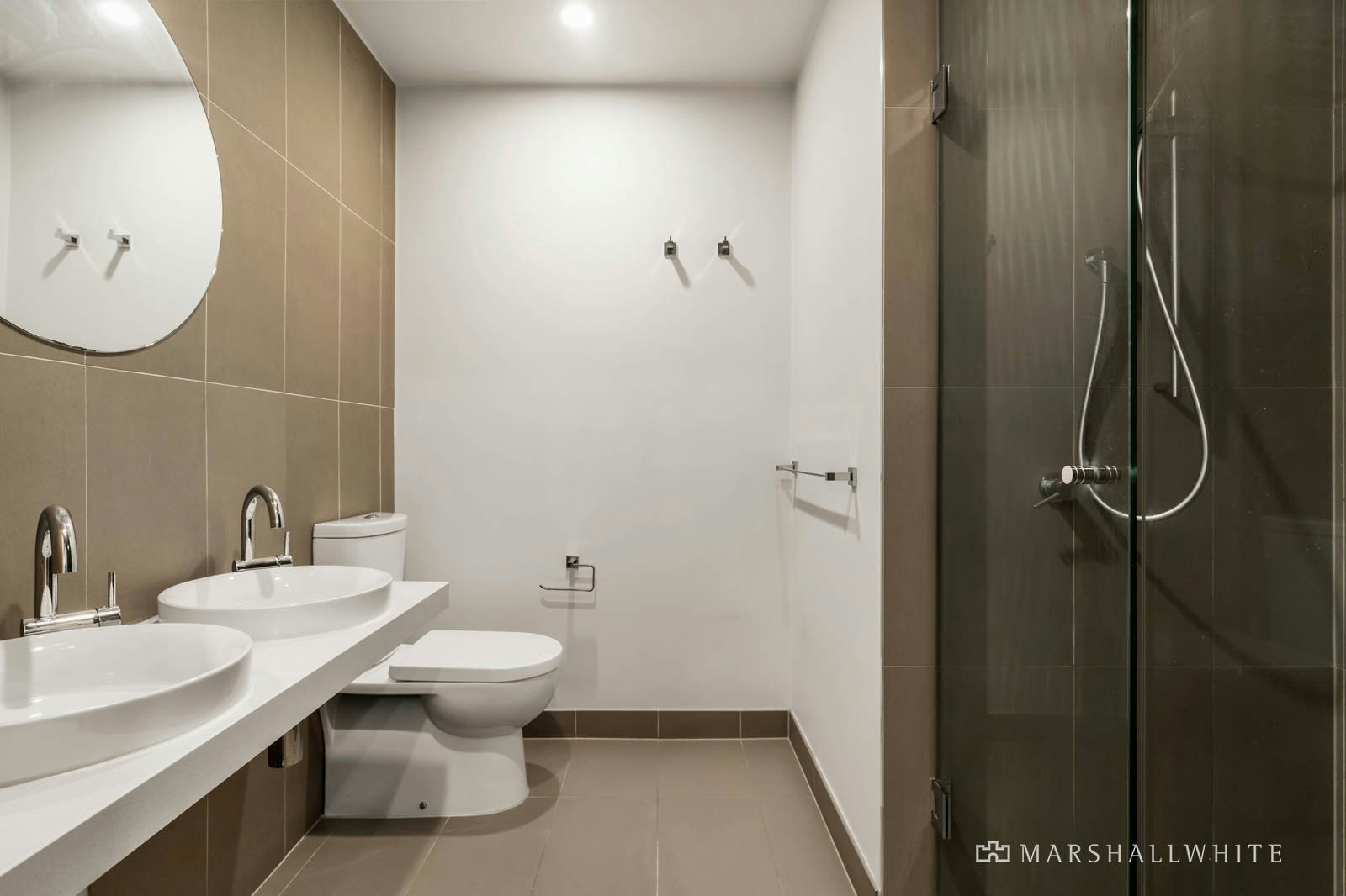 18 Norfolk Place, Malvern, VIC