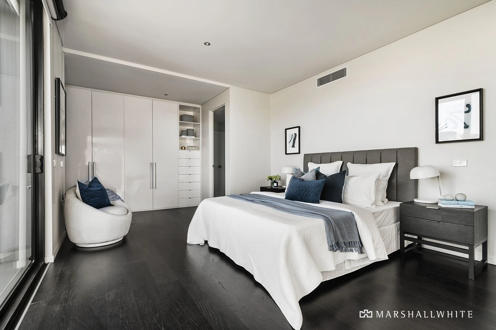 303/4 Cromwell Road, South Yarra, VIC