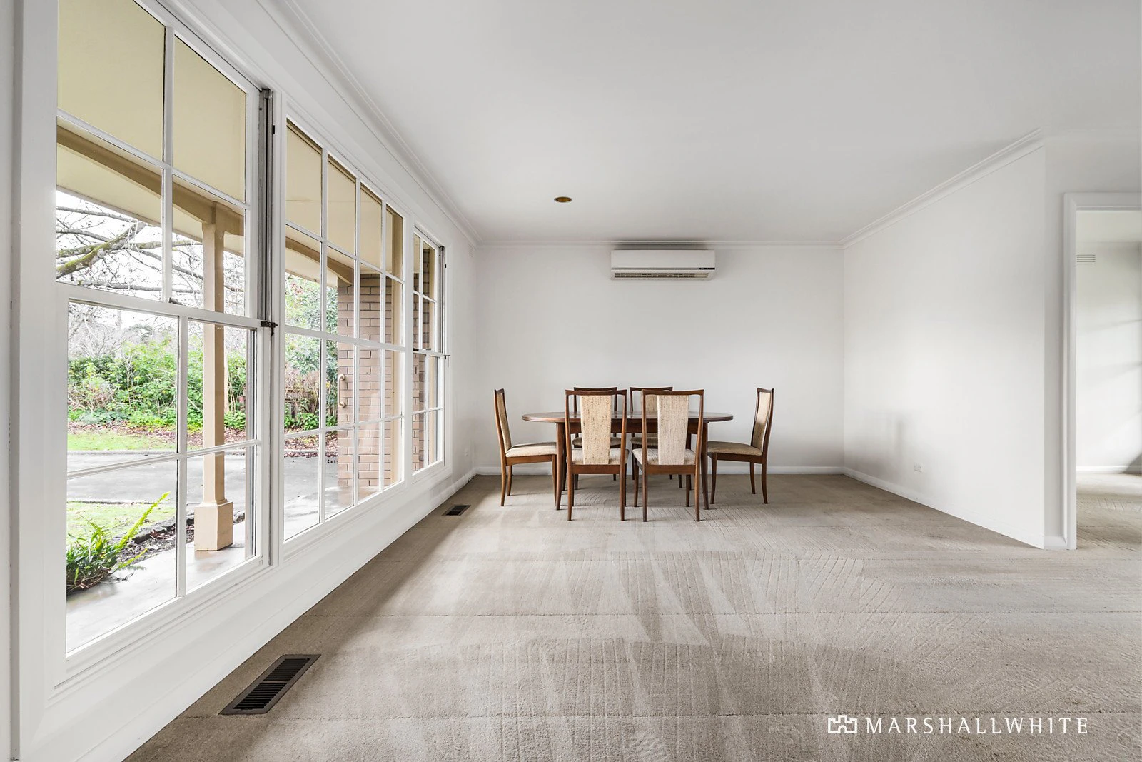 27 Grange Street, Mont Albert, VIC