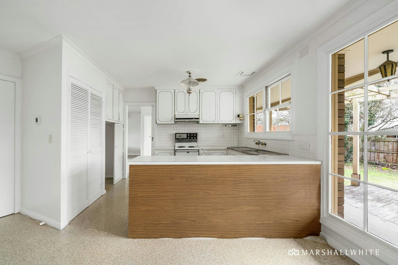 27 Grange Street, Mont Albert, VIC