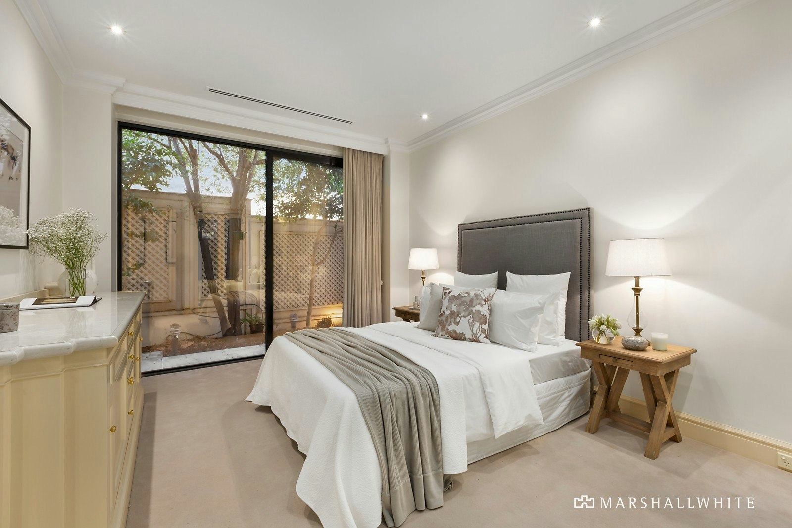 2/2 Trawalla Avenue, Toorak, VIC