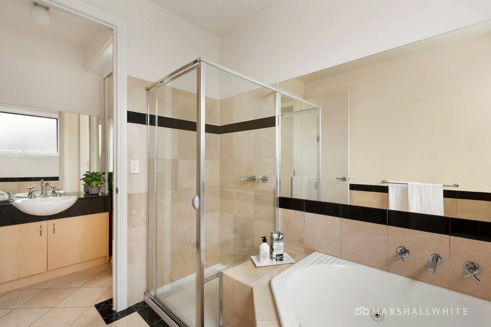 2/31 Clifton Road, Hawthorn East, VIC