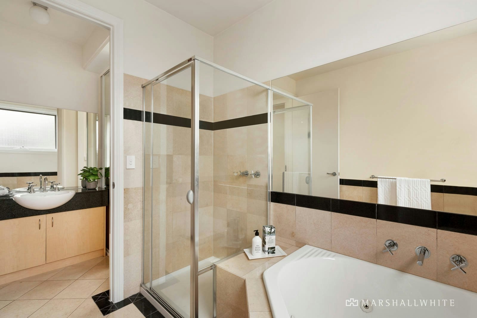 2/31 Clifton Road, Hawthorn East, VIC