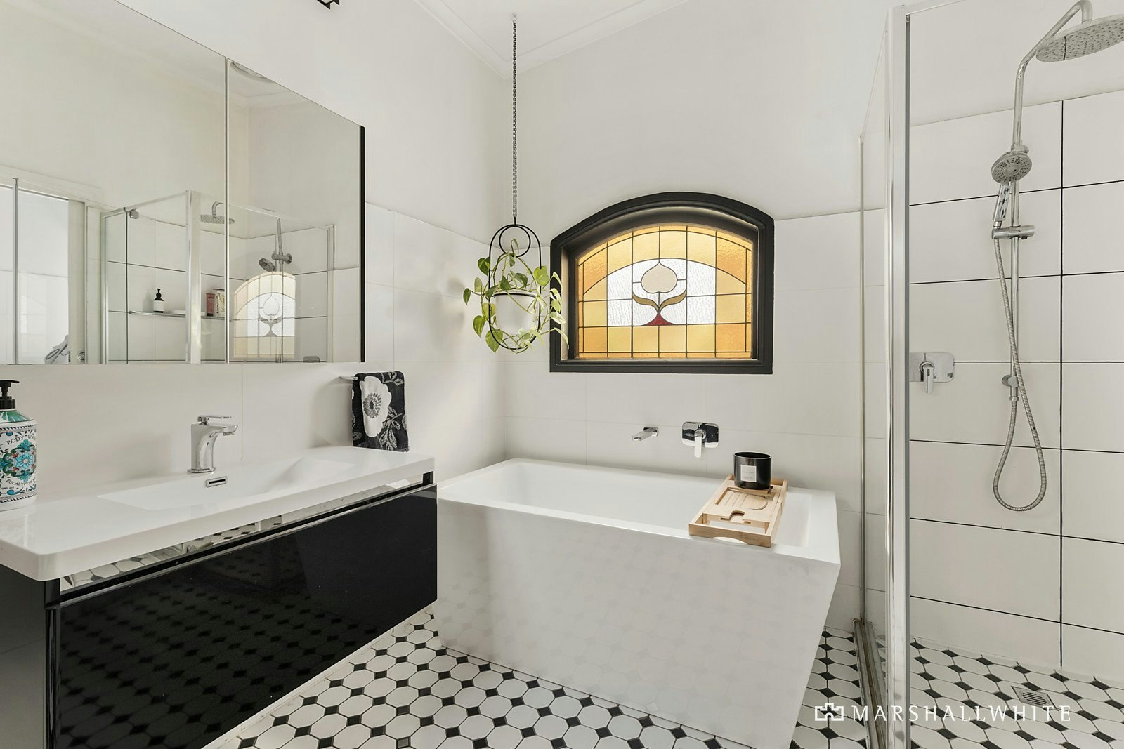 3 Nicholsdale Road, Camberwell, VIC