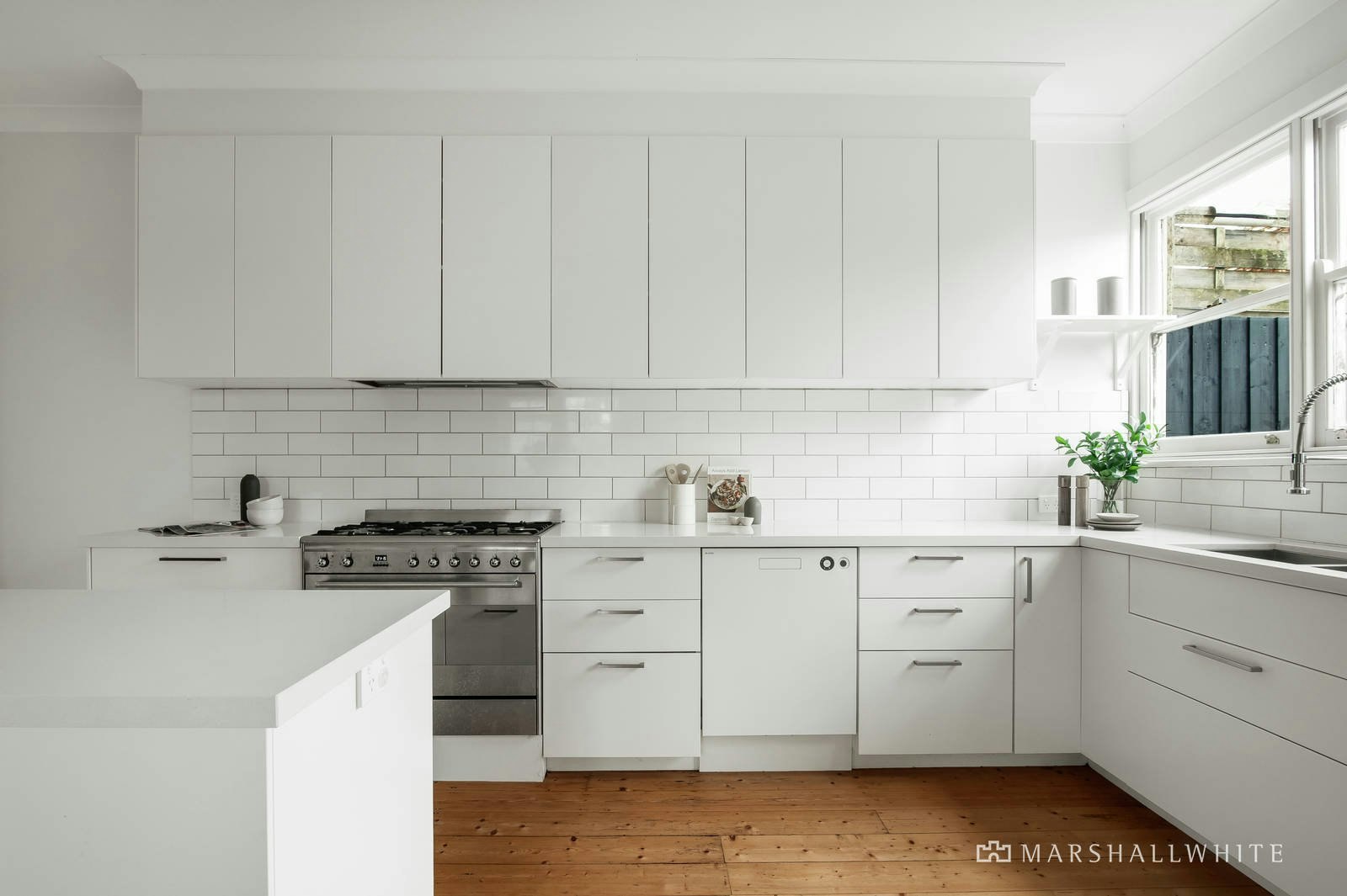 7 Carnarvon Road, Caulfield North, VIC