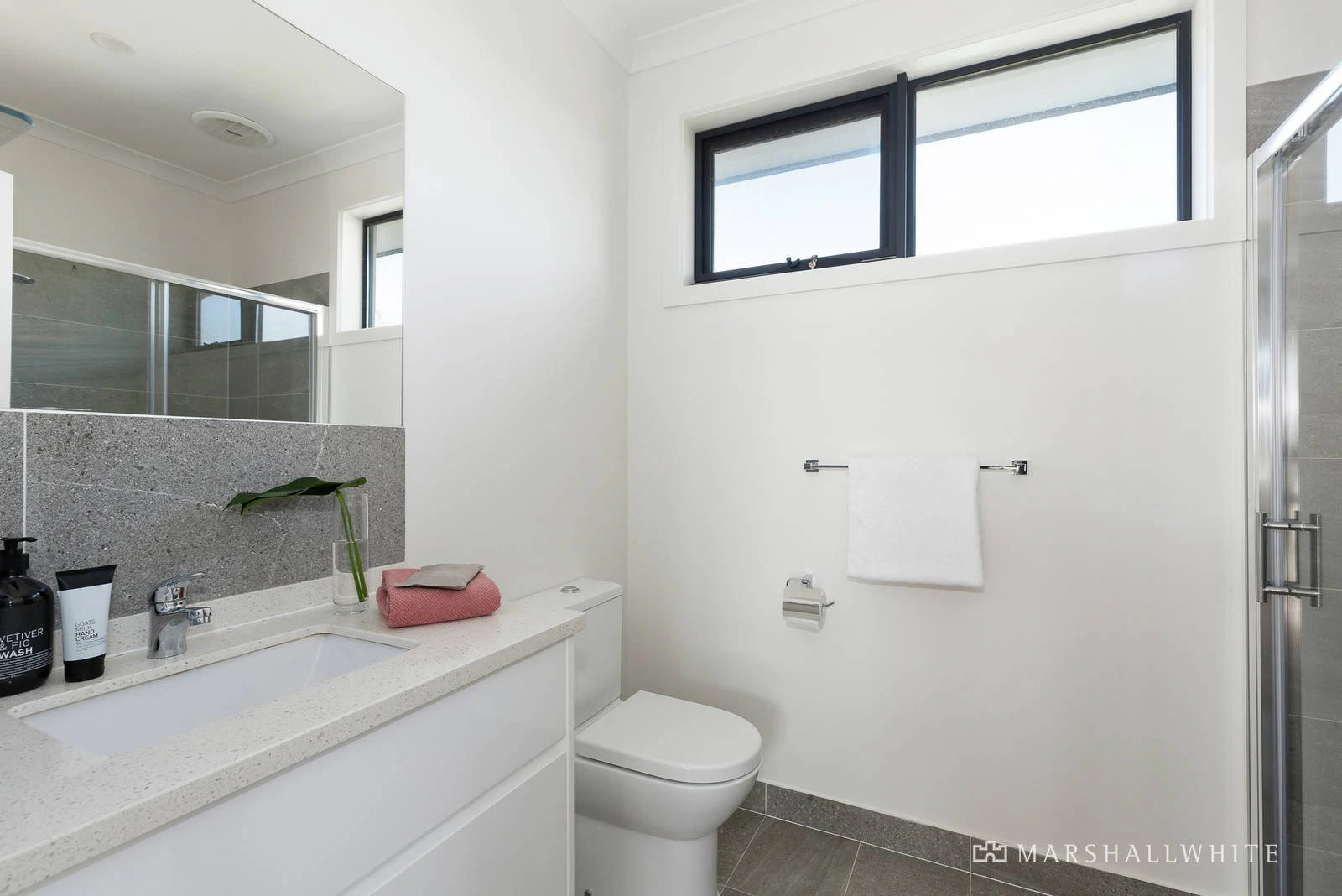 2/35 Station Street, Burwood, VIC