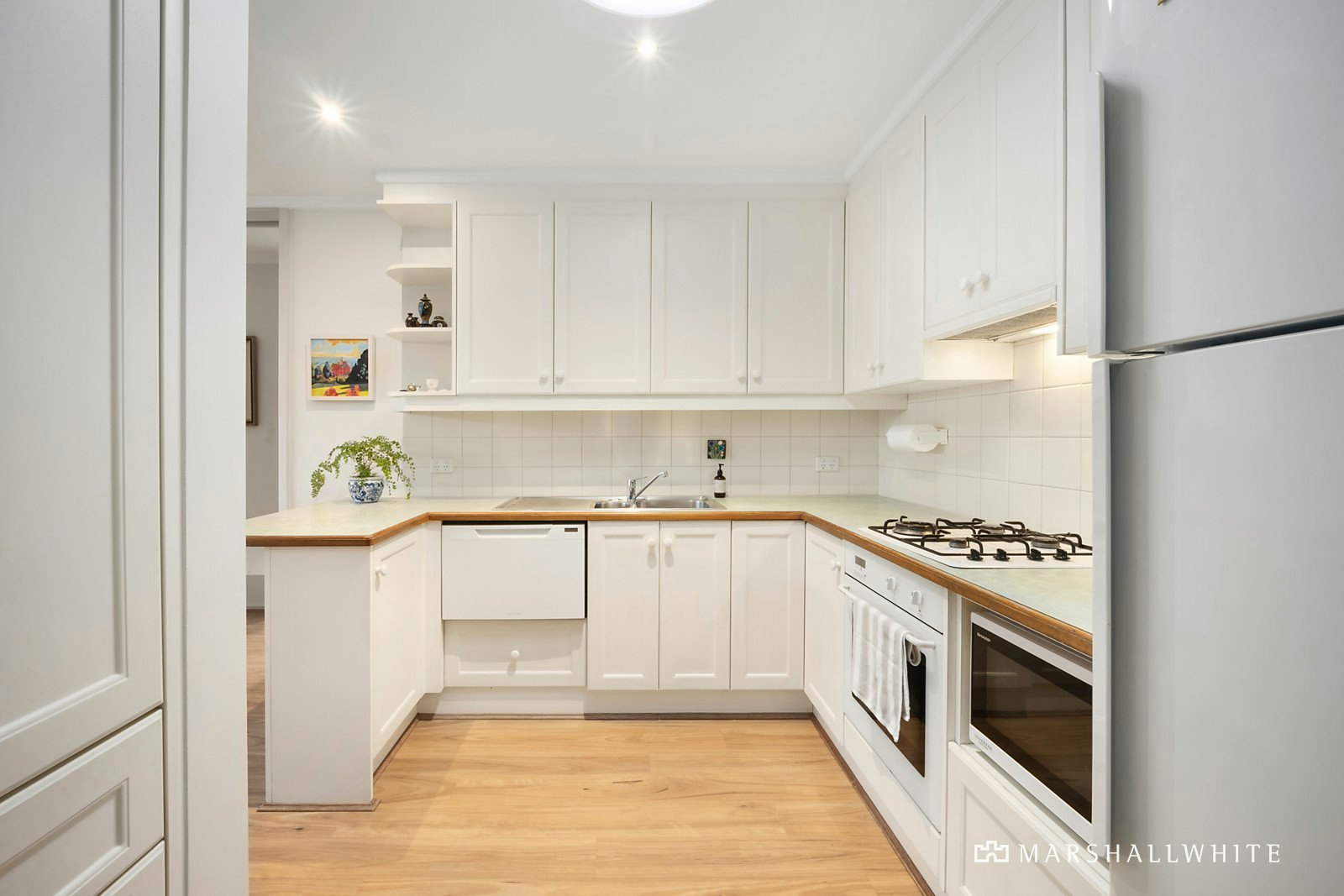 4/6 Weybridge Street, Surrey Hills, VIC