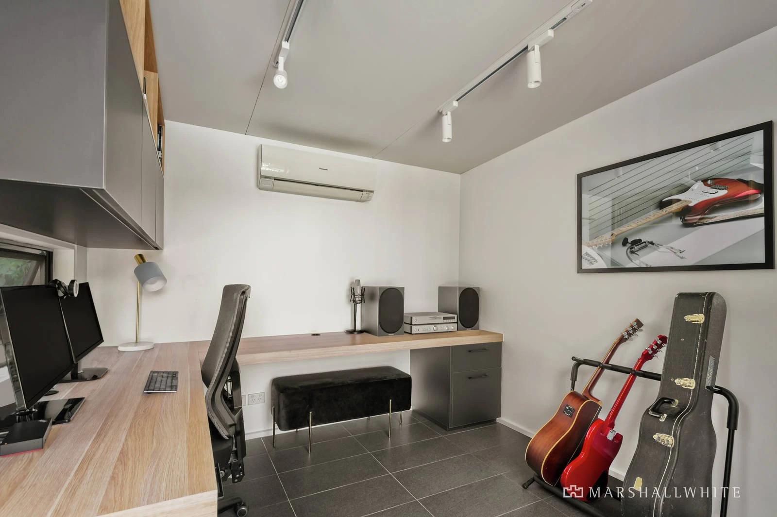 1 Bowen Street, Kew, VIC