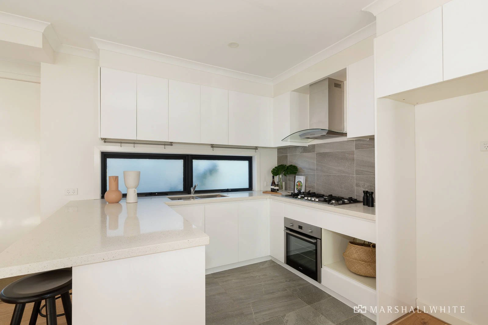 2/35 Station Street, Burwood, VIC