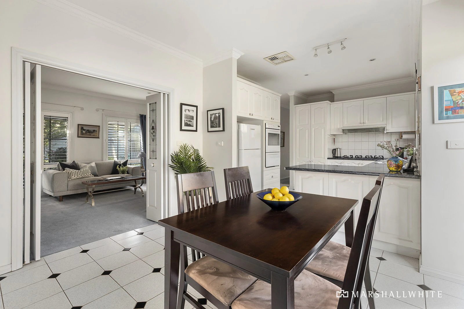 14 Surrey Avenue, Surrey Hills, VIC