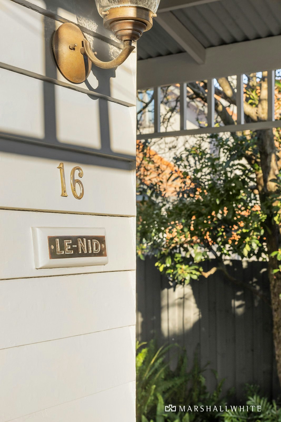 16 Louise Avenue, Mont Albert, VIC