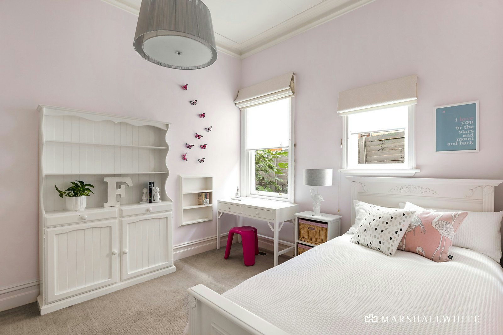 16 Louise Avenue, Mont Albert, VIC