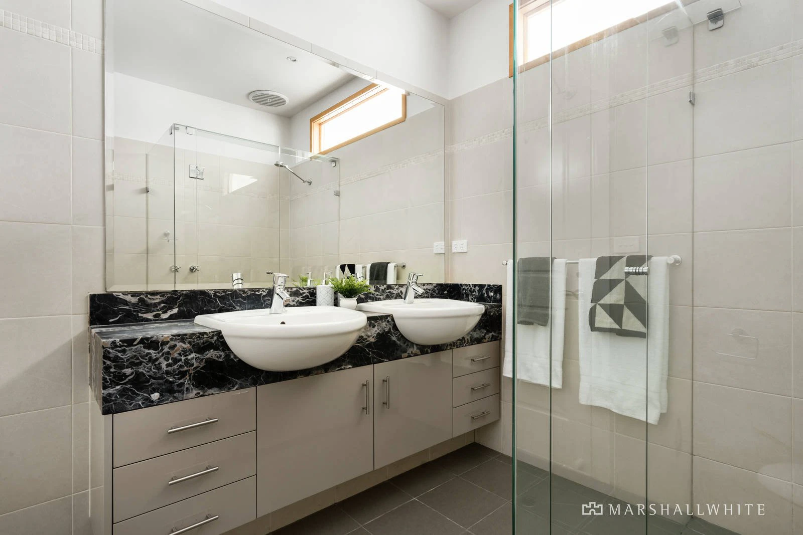 35 Burroughs Road, Balwyn, VIC