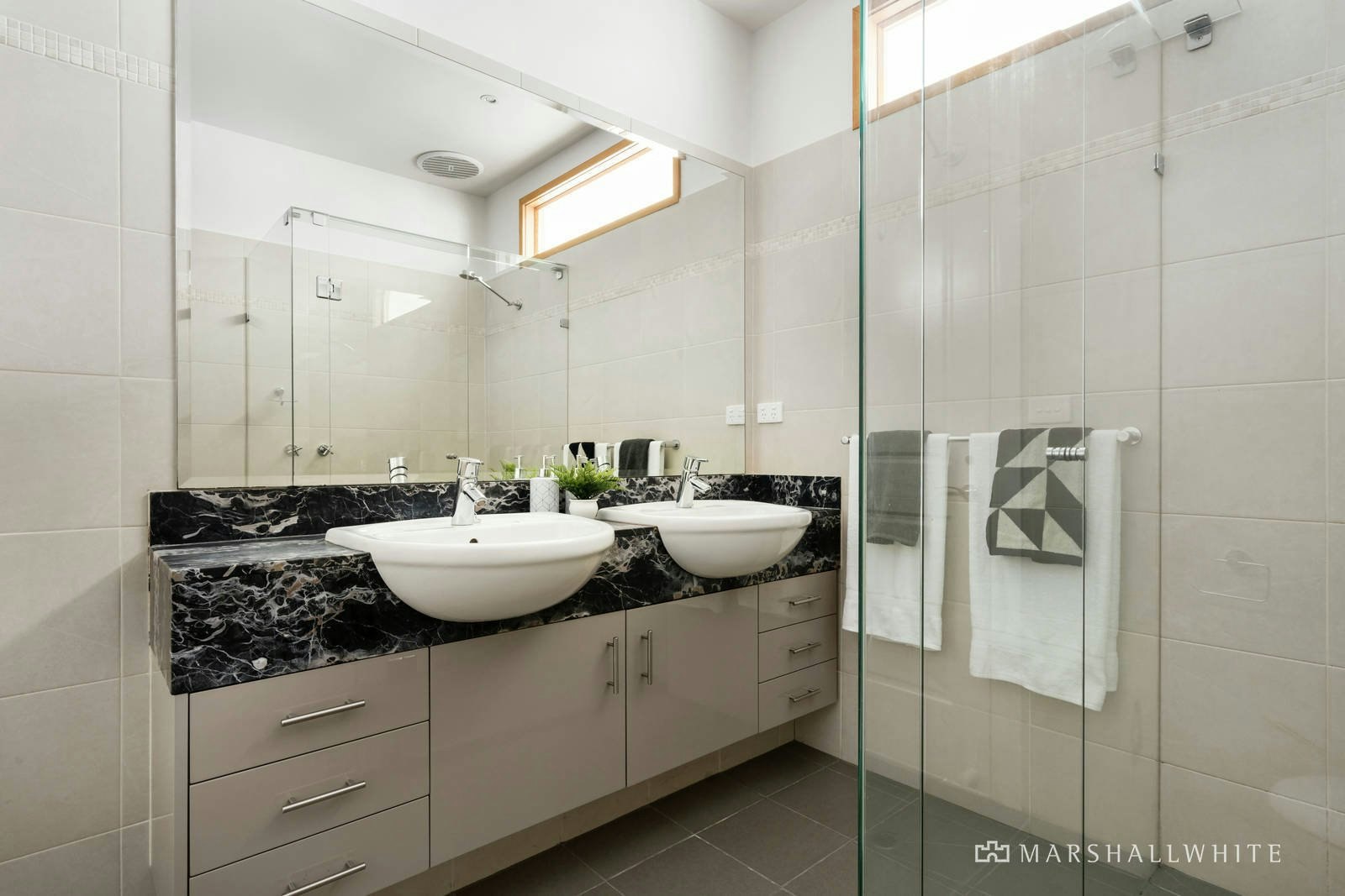 35 Burroughs Road, Balwyn, VIC