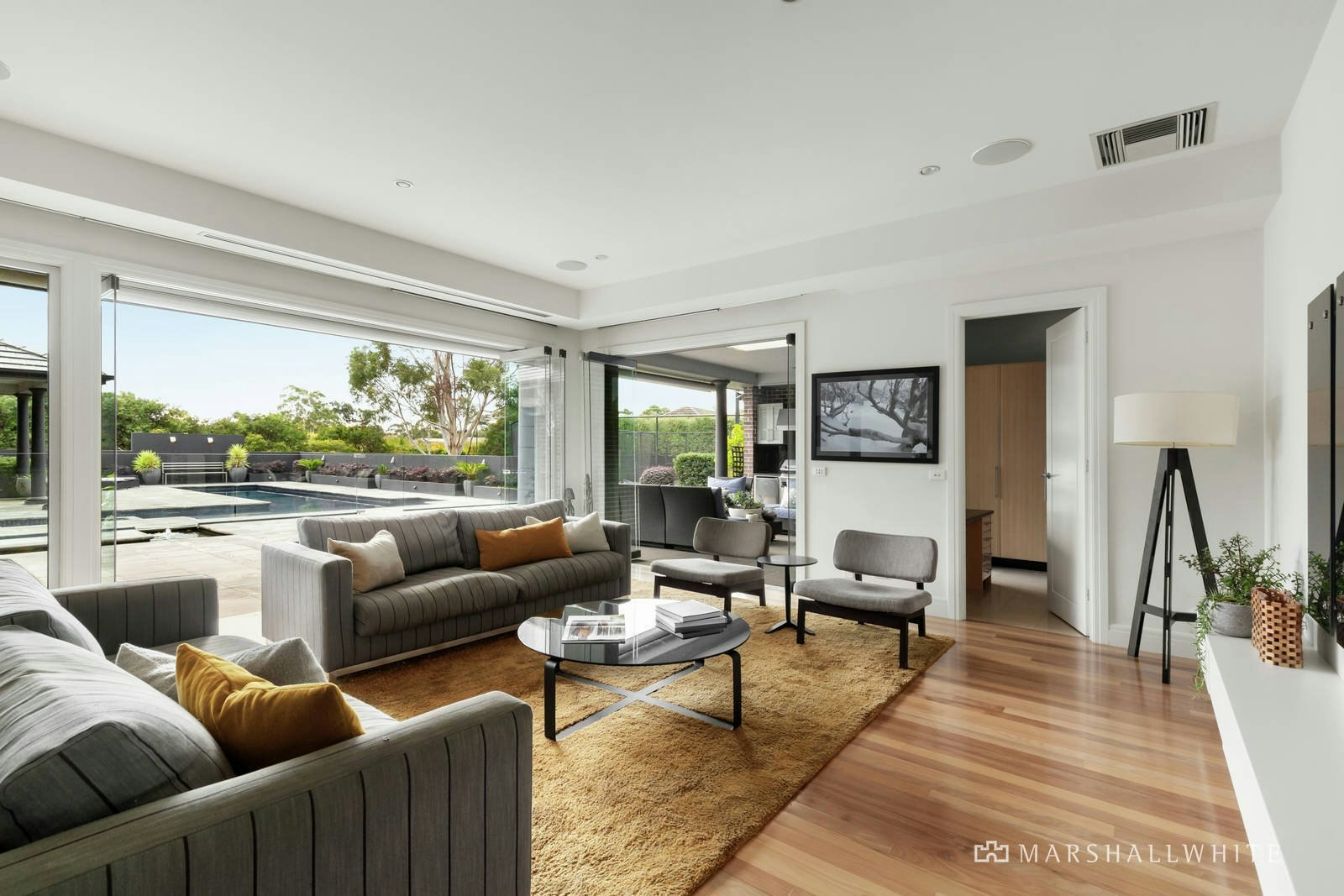 15 Lakeside Drive, Lower Plenty, VIC