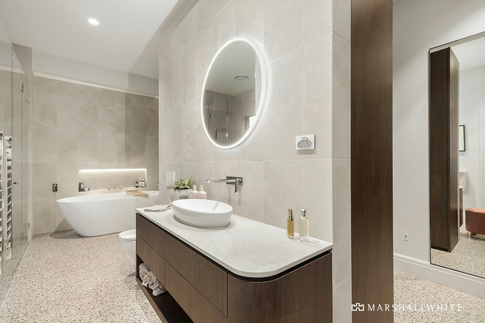 15 Lakeside Drive, Lower Plenty, VIC