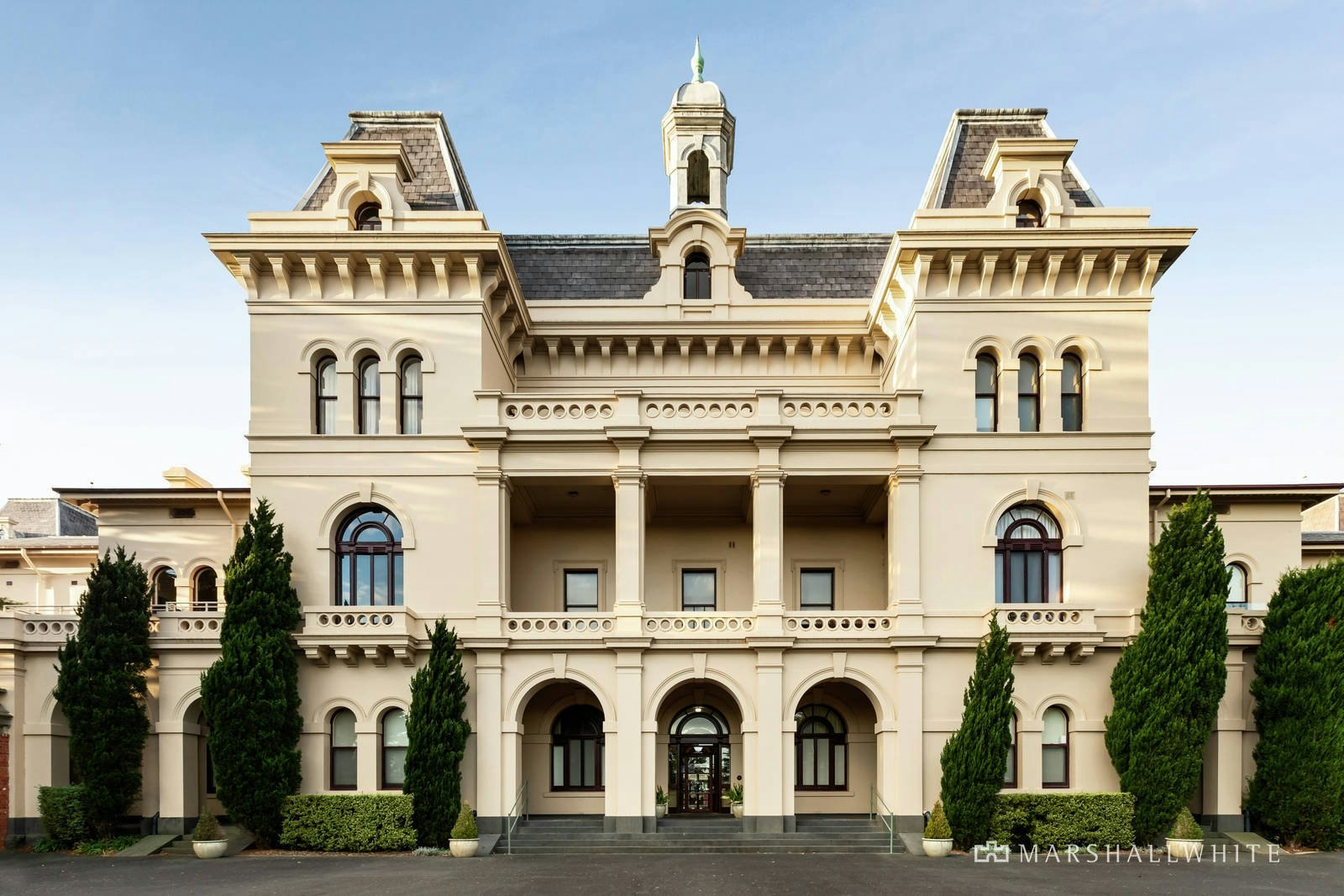 102 Wiltshire Drive, Kew, VIC