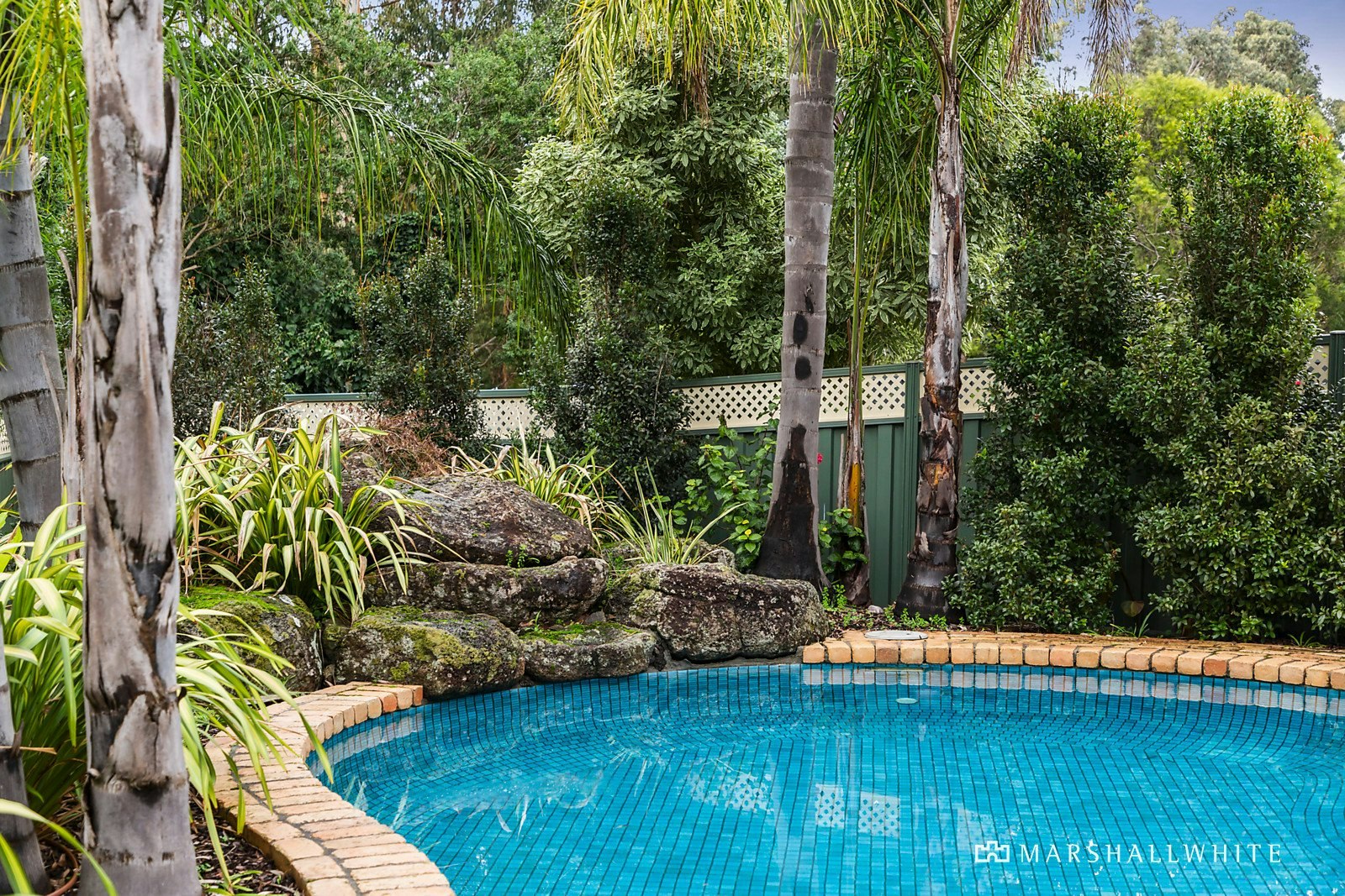 8 Harvell Court, Doncaster, VIC