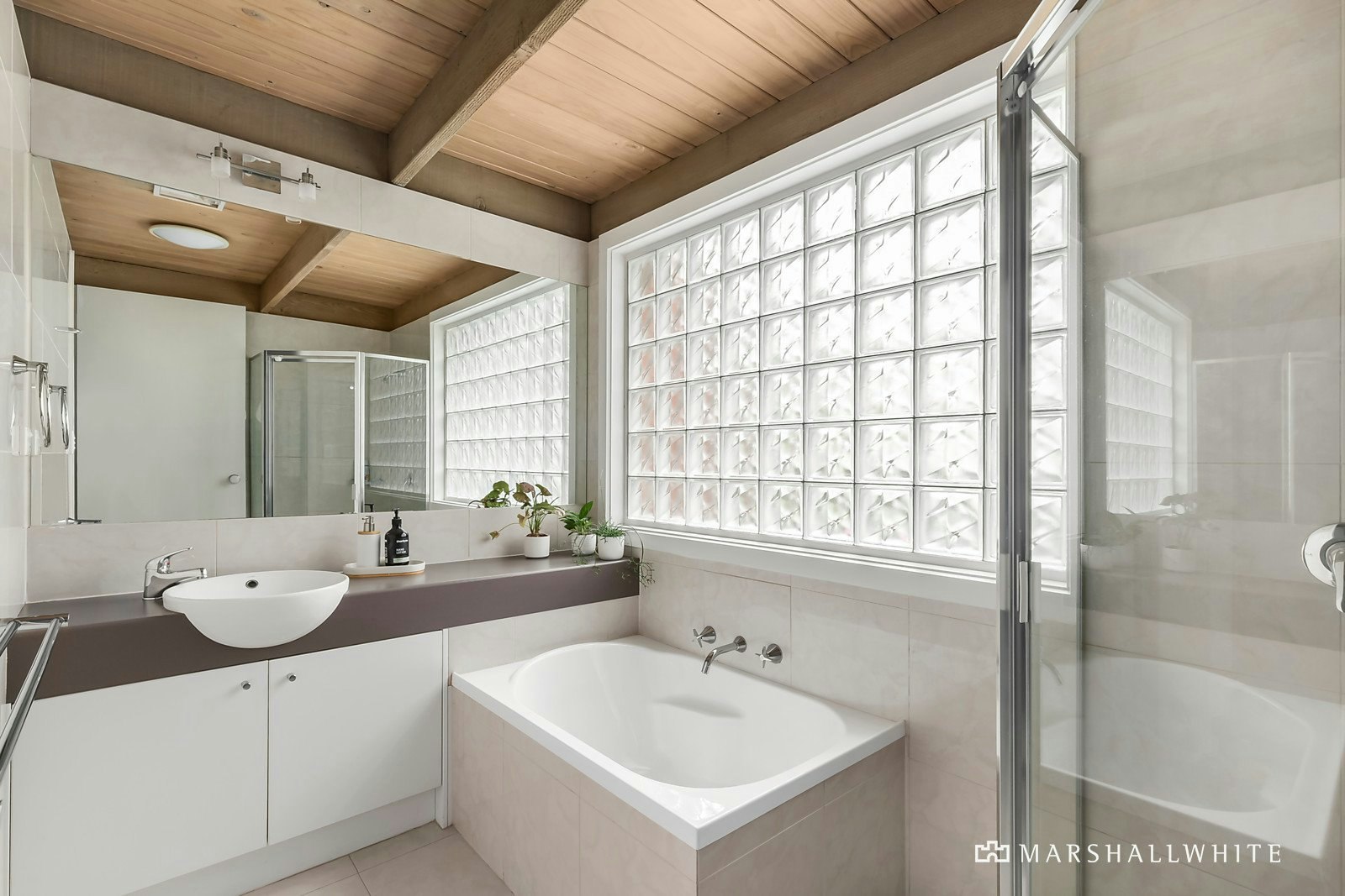 8 Harvell Court, Doncaster, VIC