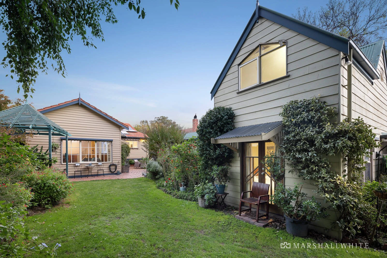 18 Kent Road, Box Hill, VIC