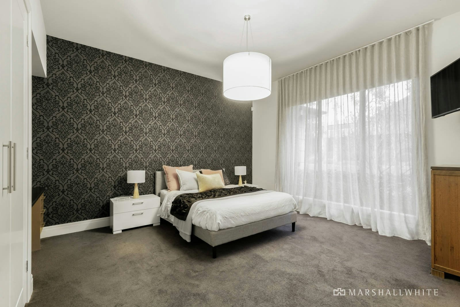 15 Lakeside Drive, Lower Plenty, VIC