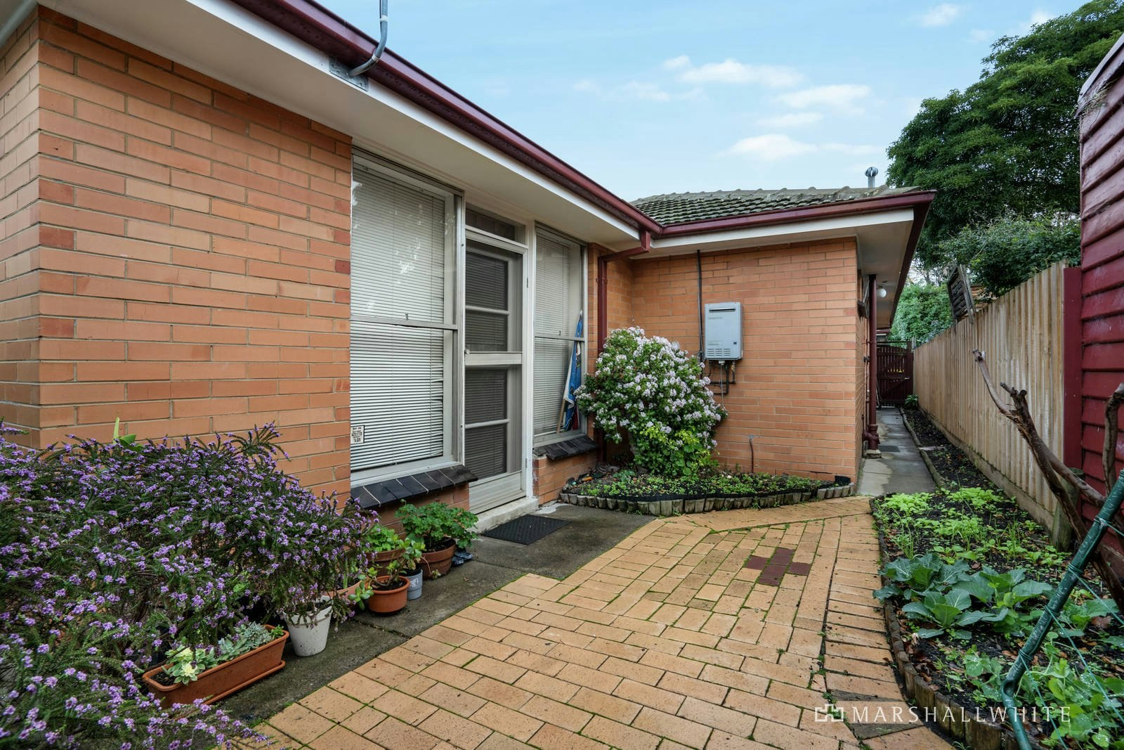 2/11 Warrigal Road, Surrey Hills, VIC