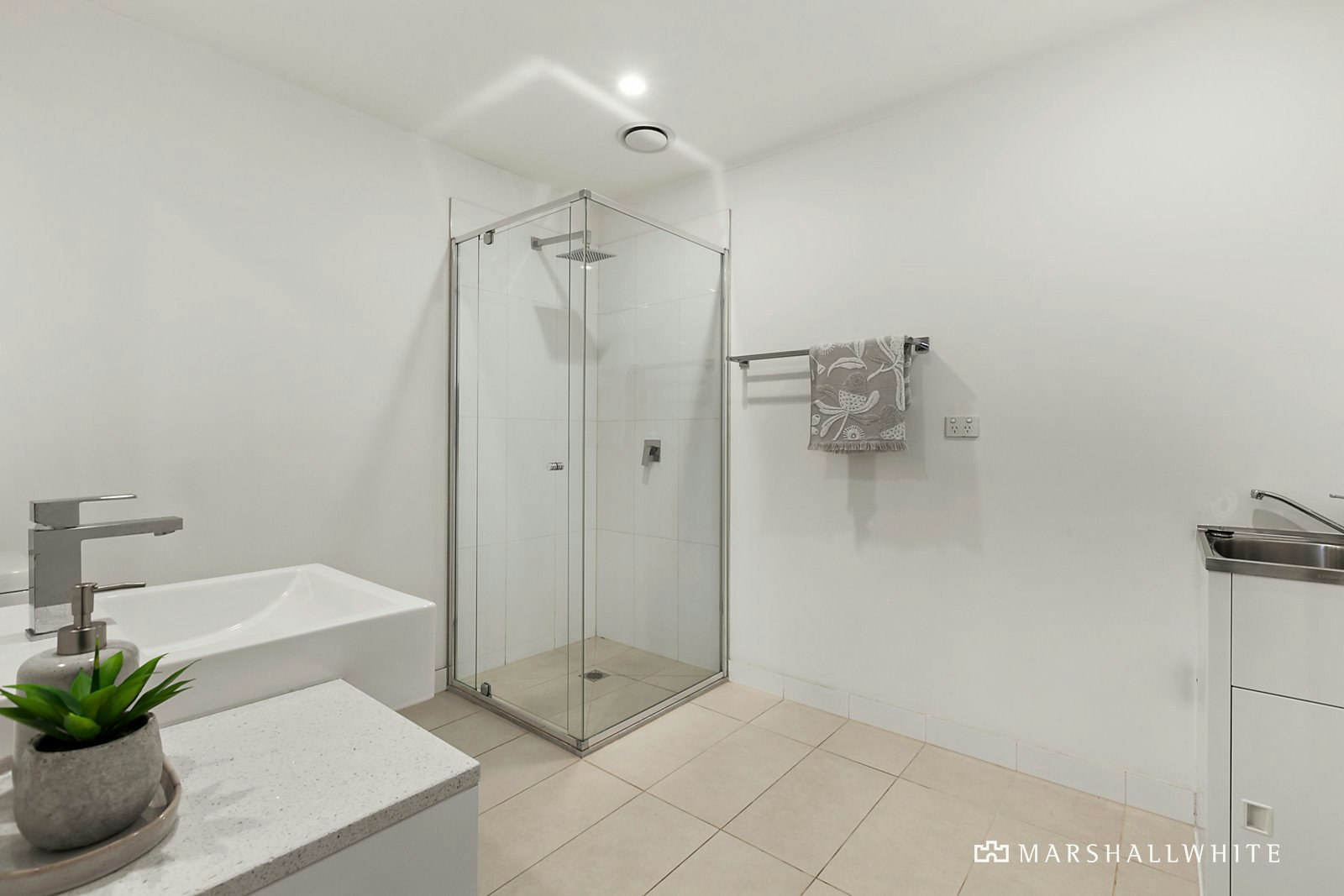 9/849 Burwood Road, Hawthorn East, VIC