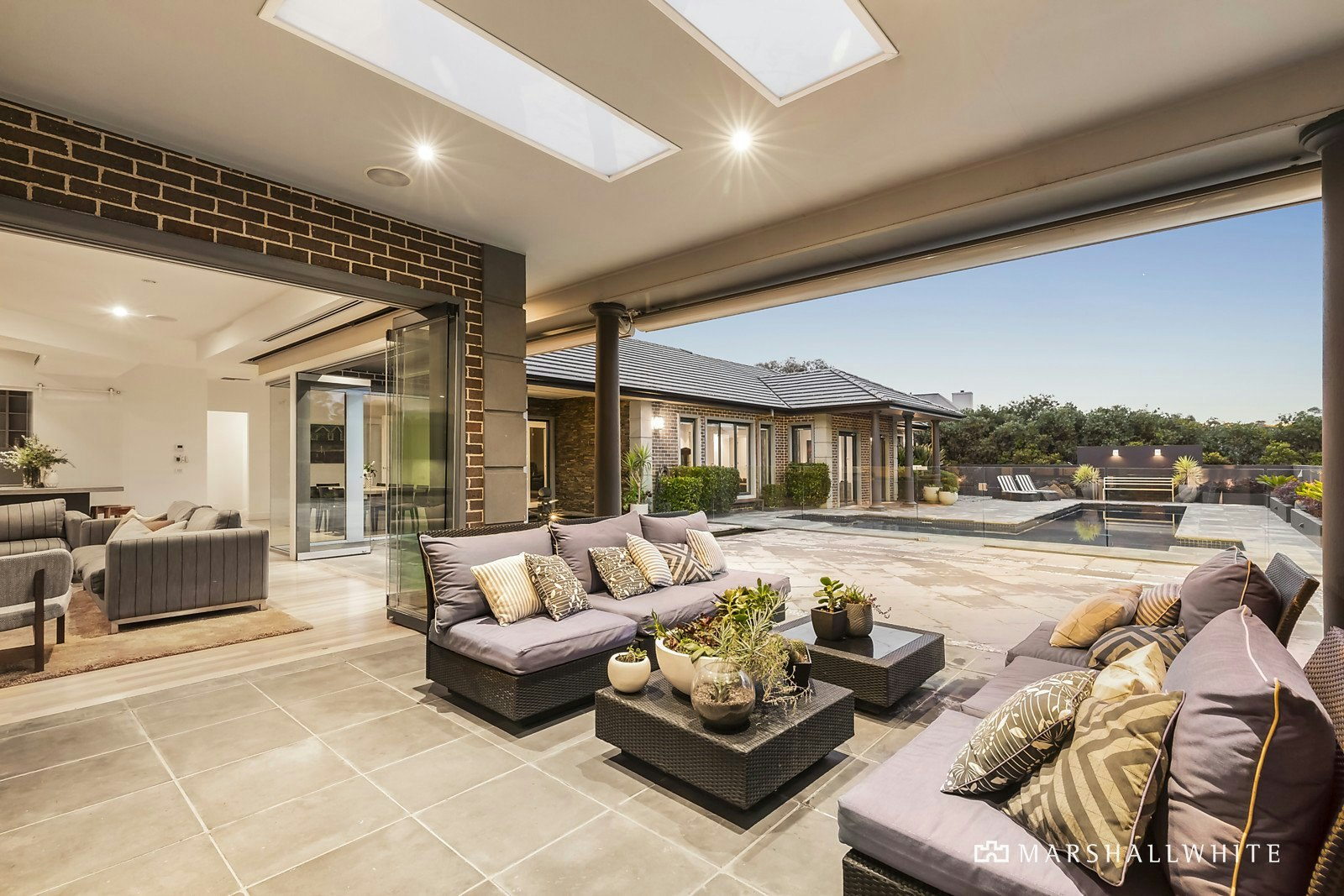 15 Lakeside Drive, Lower Plenty, VIC