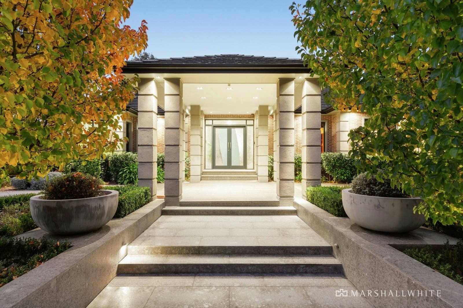 15 Lakeside Drive, Lower Plenty, VIC