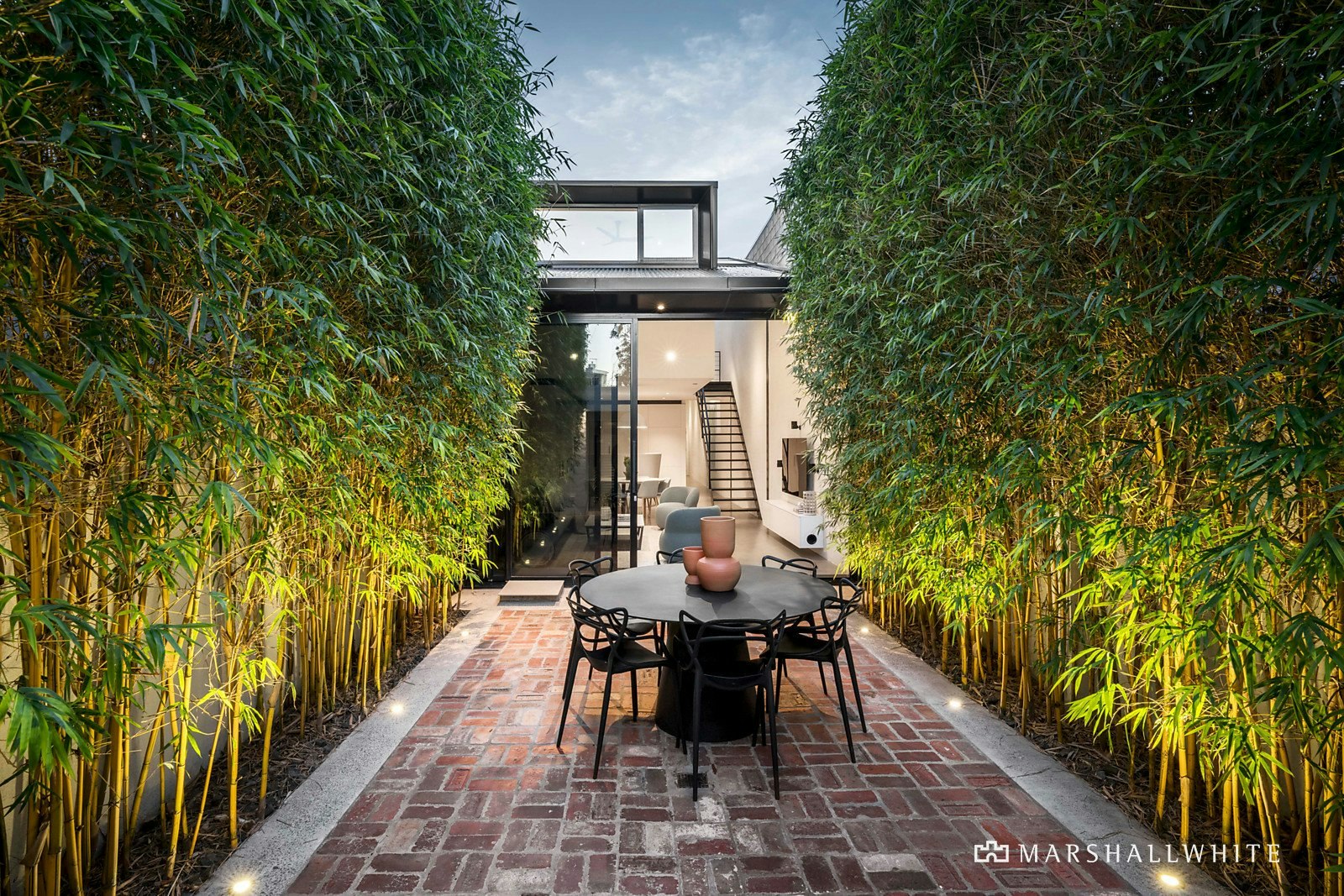 54 Kerferd Road, Albert Park, VIC