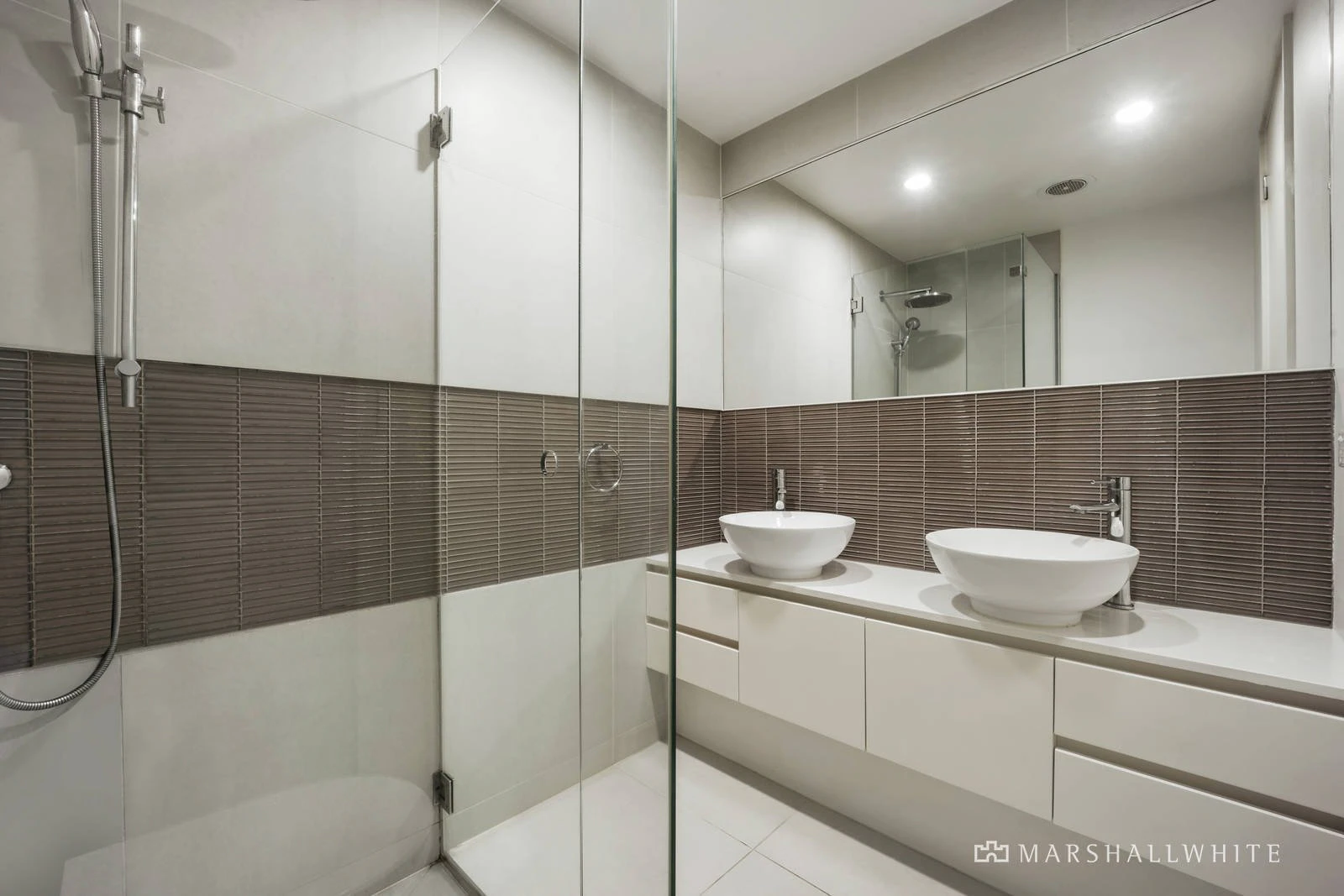 105/18 Berkeley Street, Doncaster, VIC