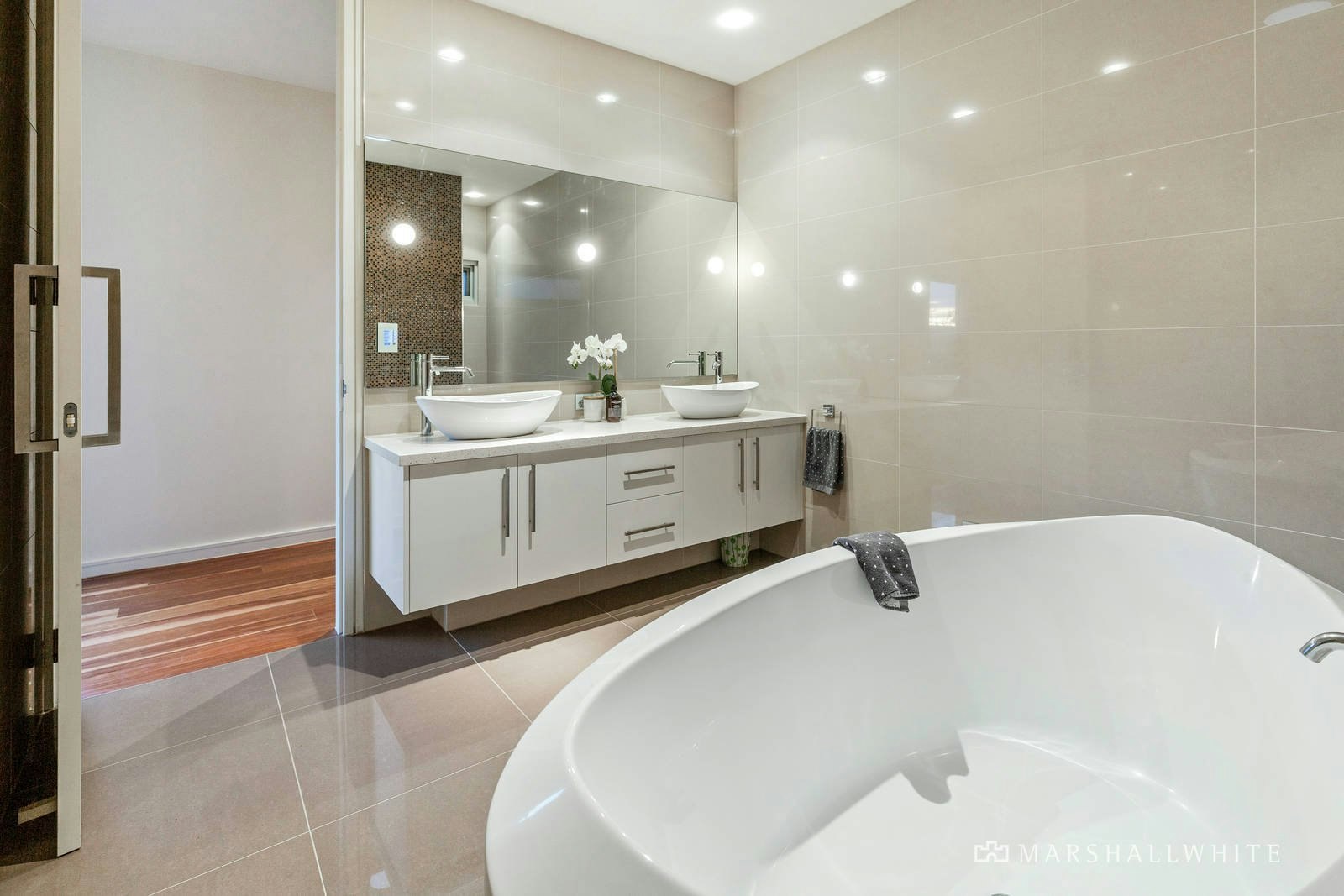 11A Bath Street, Mornington, VIC