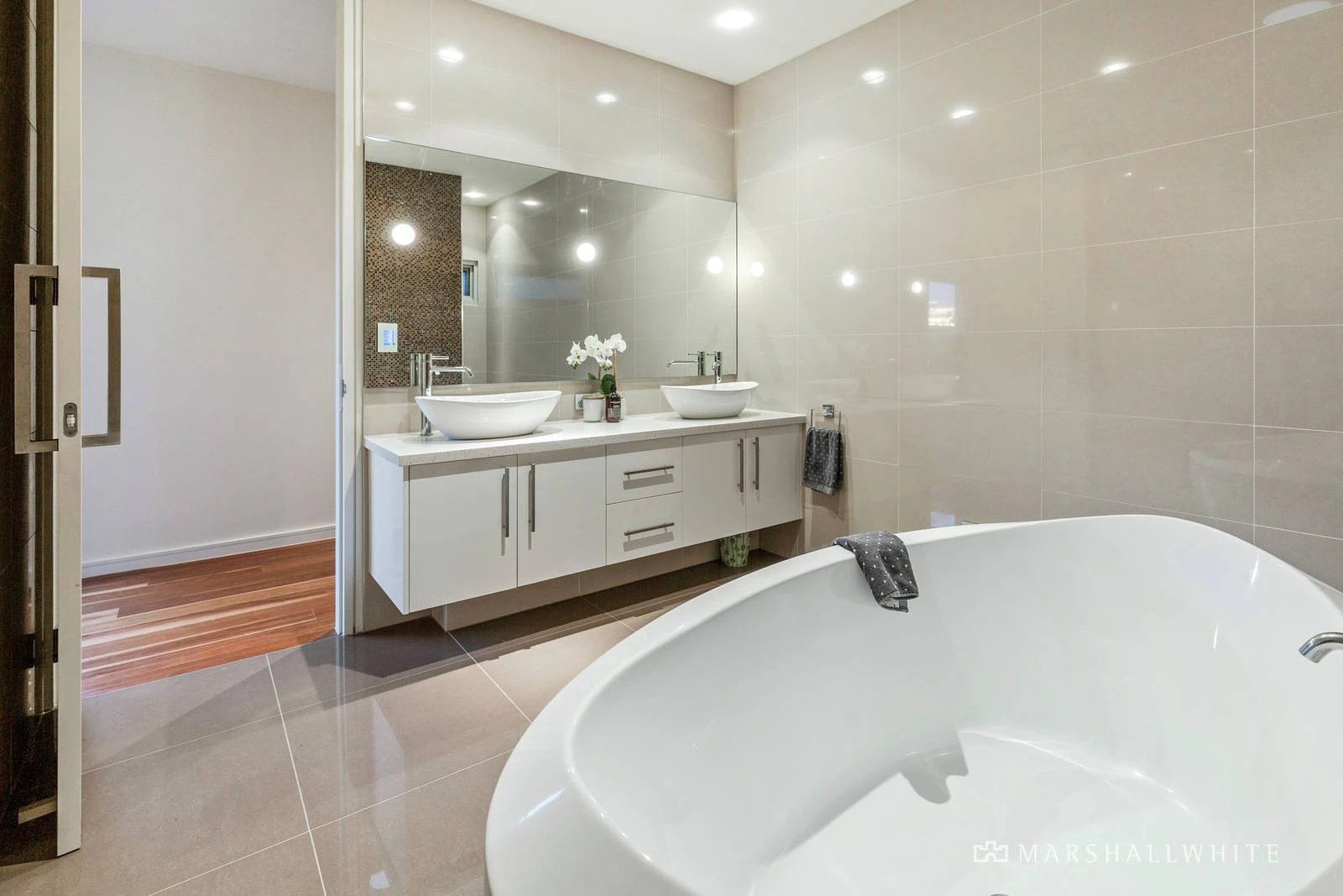 11A Bath Street, Mornington, VIC