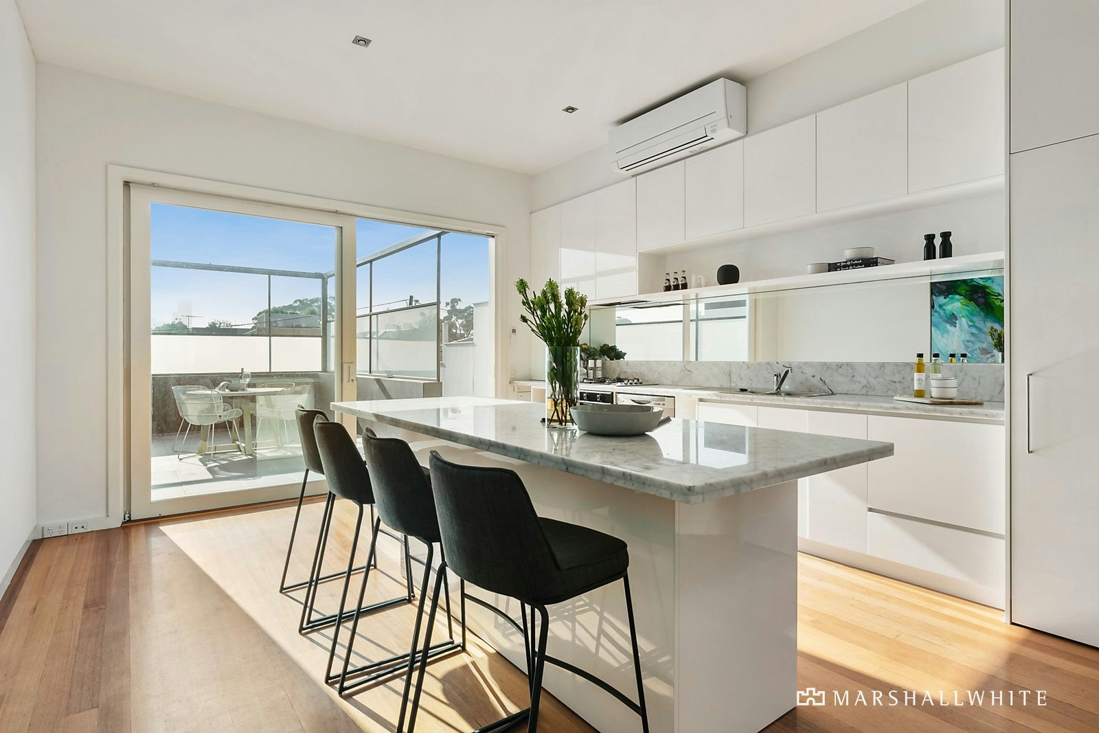 61 Beaconsfield Parade, Albert Park, VIC