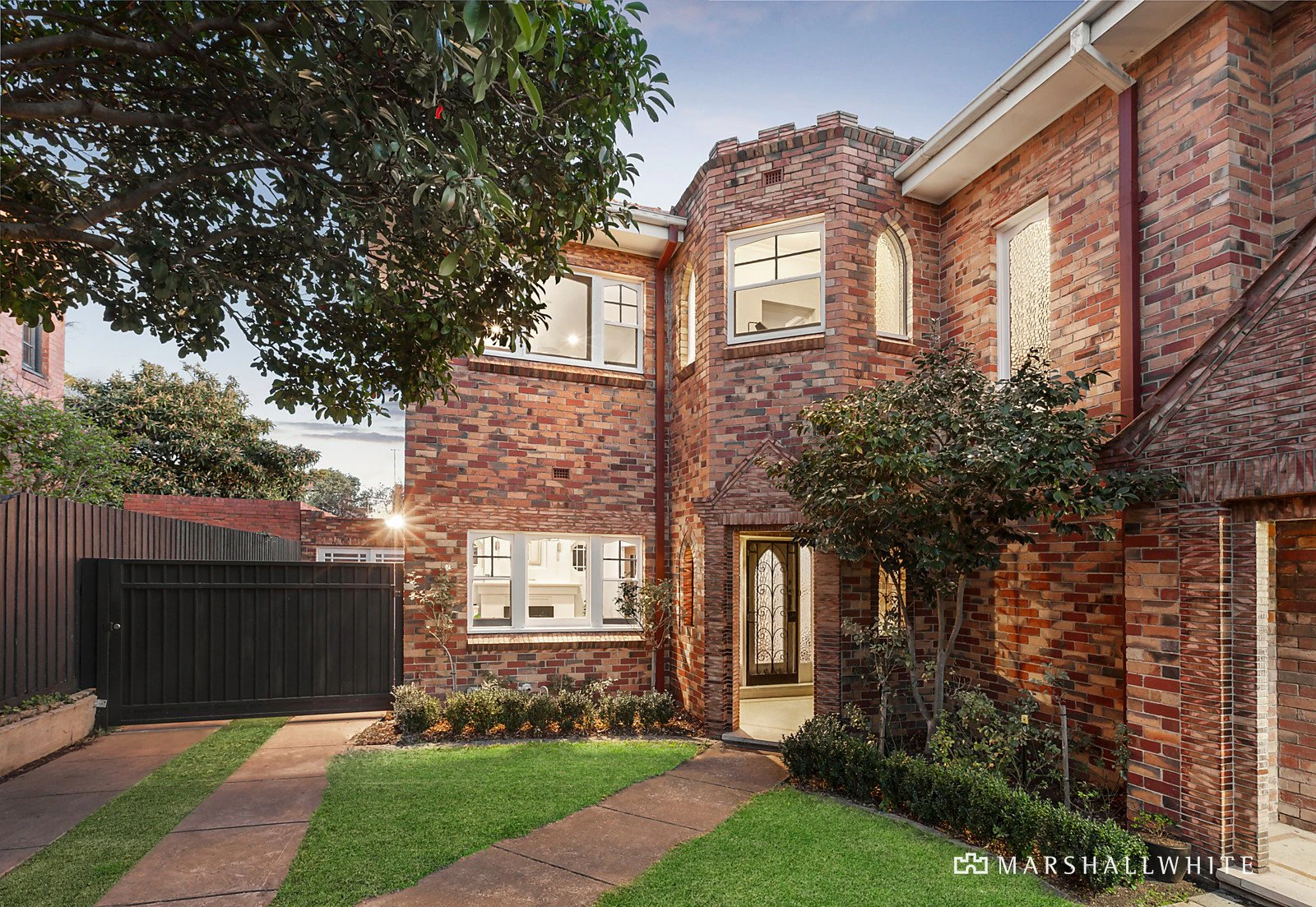 11 Corsewall Close, Hawthorn, VIC