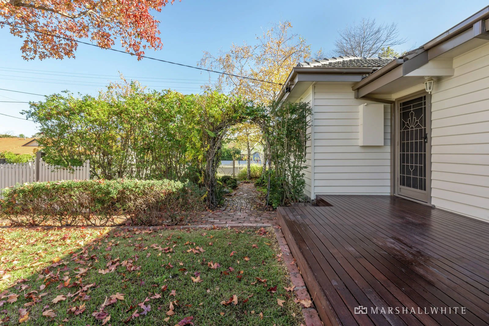 5 Essex Street, Blackburn North, VIC