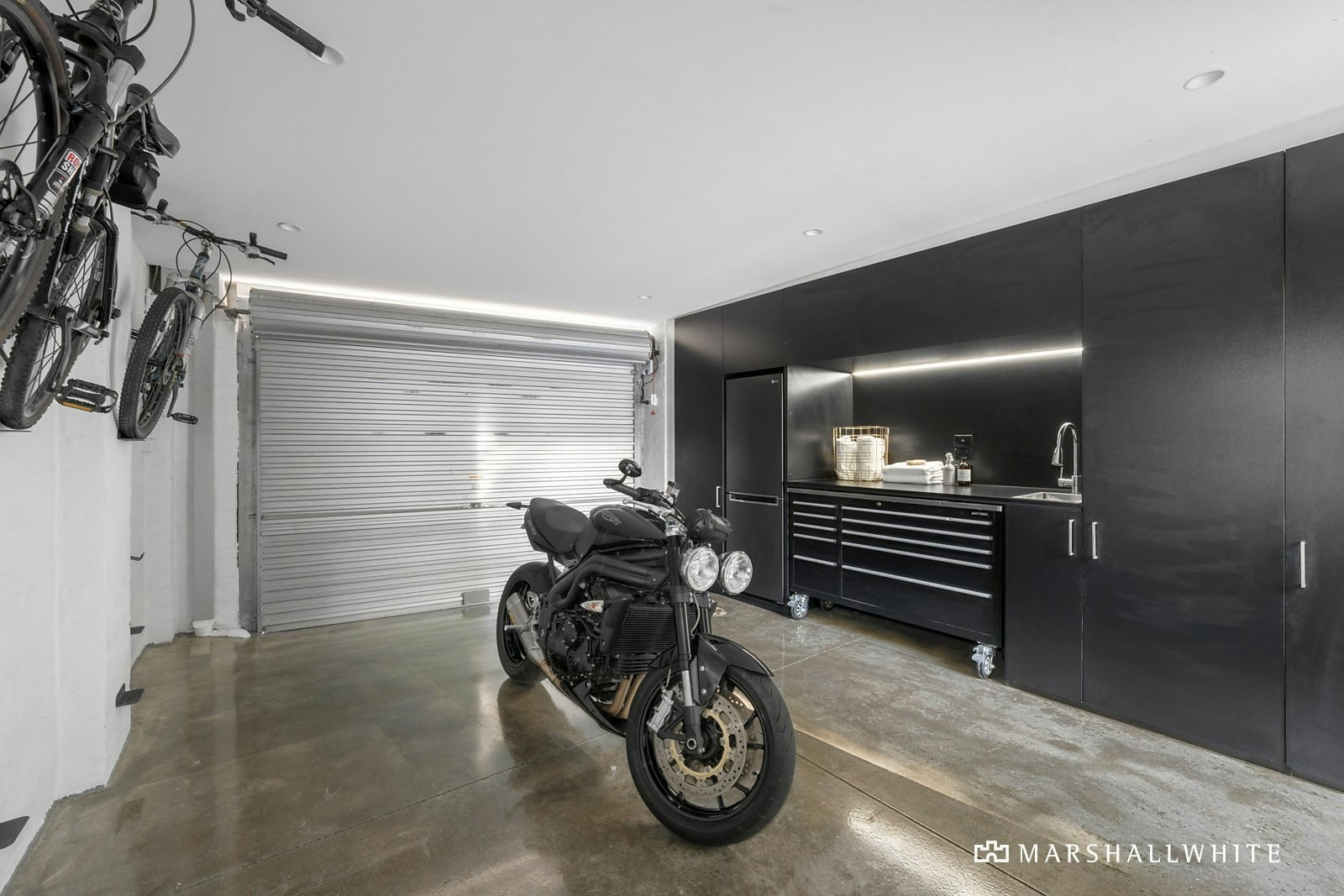 54 Kerferd Road, Albert Park, VIC