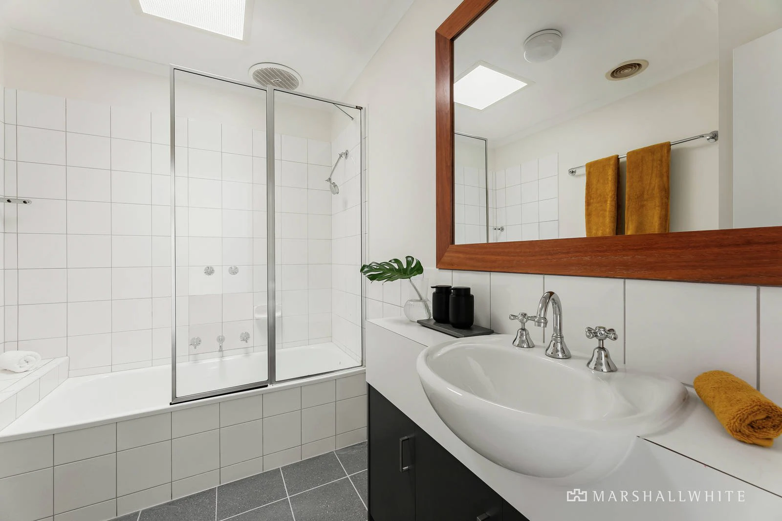 7 Atkinson Close, Windsor, VIC