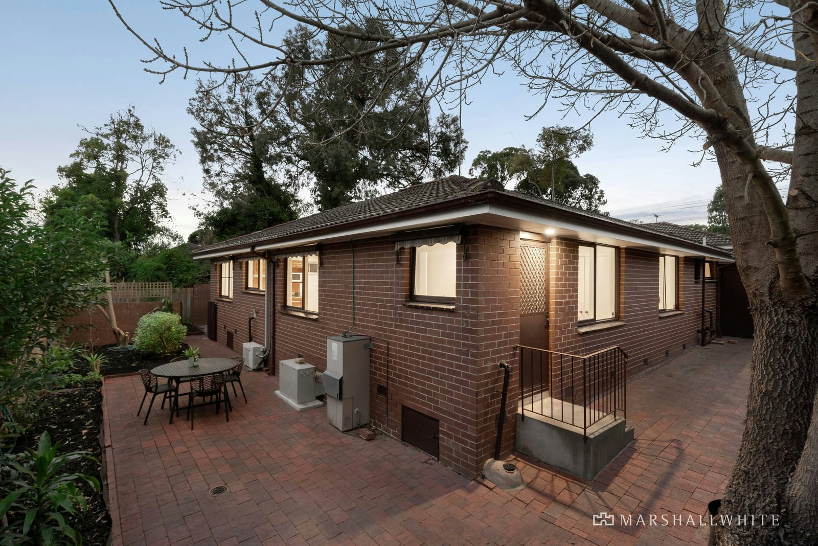 2/11 Glyndon Road, Camberwell, VIC