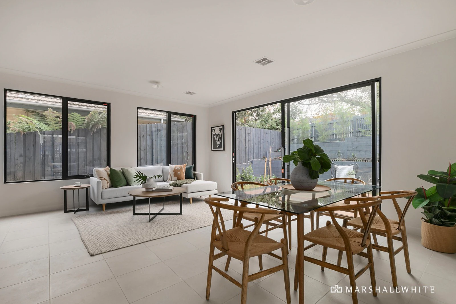 2/1 Rotherwood Drive, Malvern East, VIC